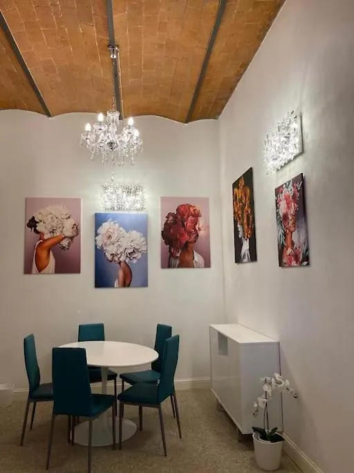 Donna Di Fiori Florence Home